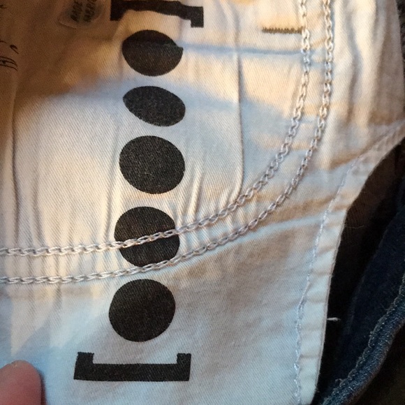 Blank NYC size 29 x 3” soft stretch cuffed denim blue jean full cut shorts EUC - Picture 11 of 15